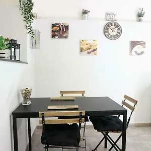 Antica Civita Casa vacanze Aeroporto di Catania Fontana Rossa